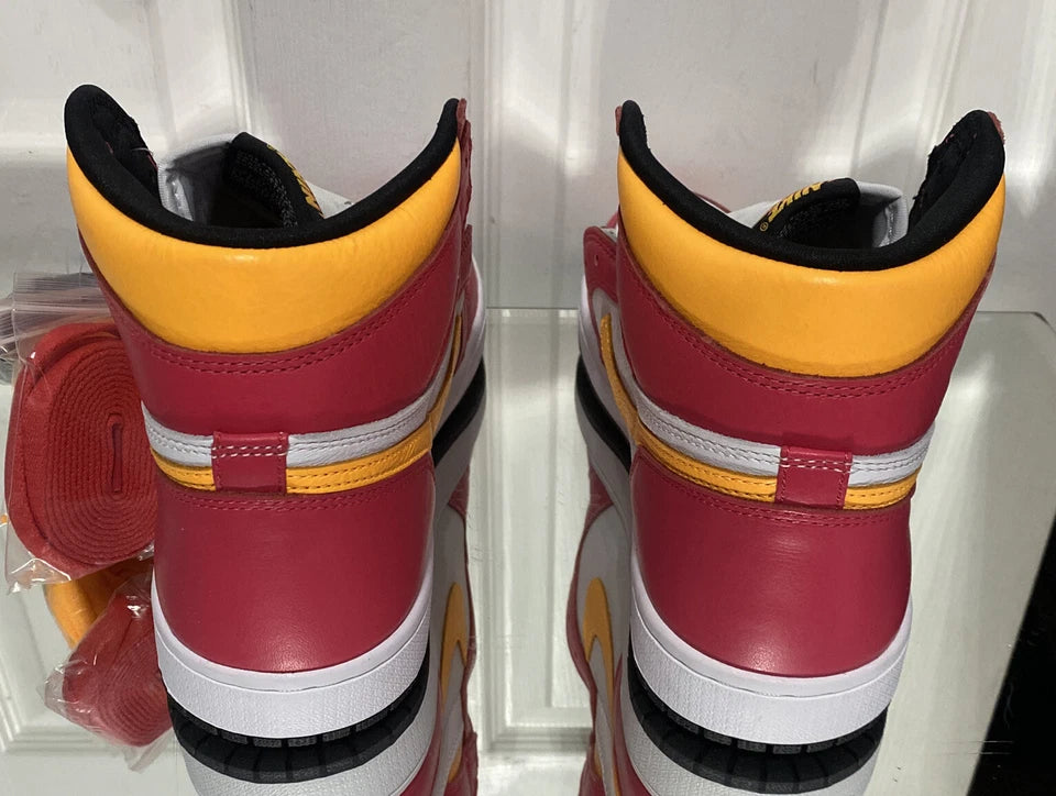 Nike Air Jordan 1 Retro High OG Light Fusion Red