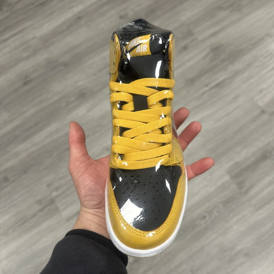 NEW Air Jordan (GS) 1 Retro High OG "POLLEN"
