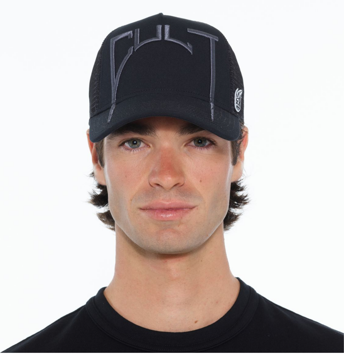 CULT ARCH LOGO MESH BACK TRUCKER HAT