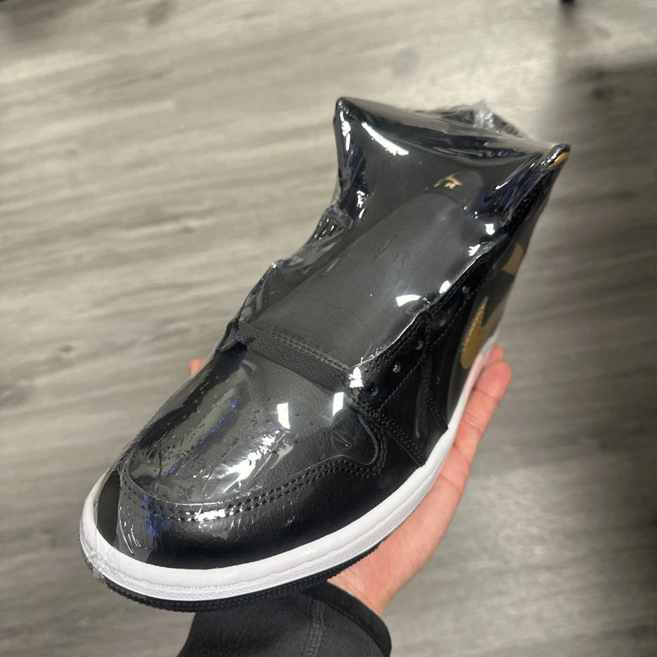 MAir Jordan 1 Mid Shoes Black Metallic Gold White