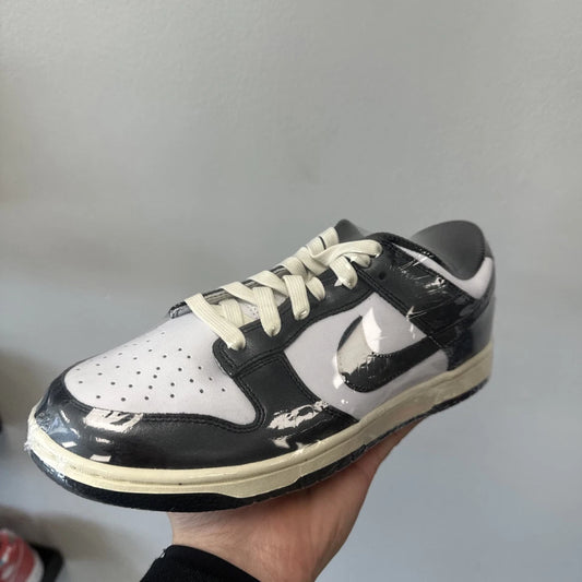 Nike Dunk Low Vintage Panda Women’s shoe