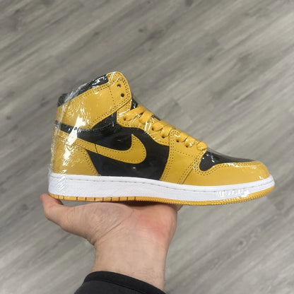 NEW Air Jordan (GS) 1 Retro High OG "POLLEN"